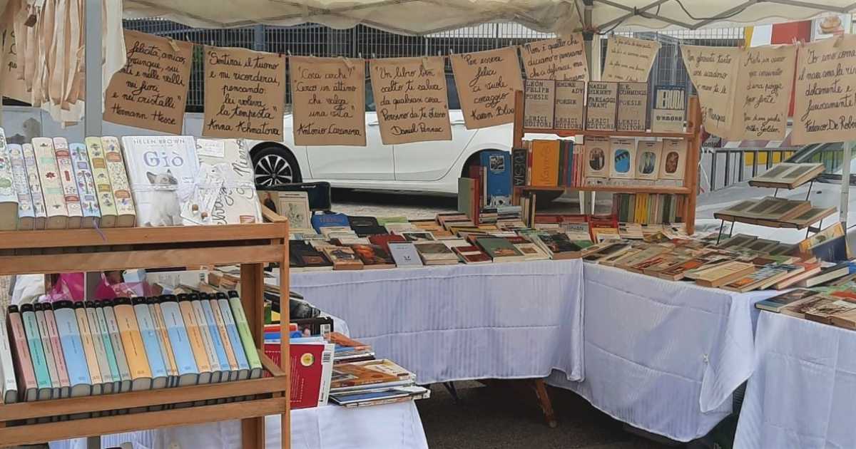 Ampia scelta e prezzi bassi: sono i mercatini dei volumi usati. A Palo c'� "Il libro senza tempo"